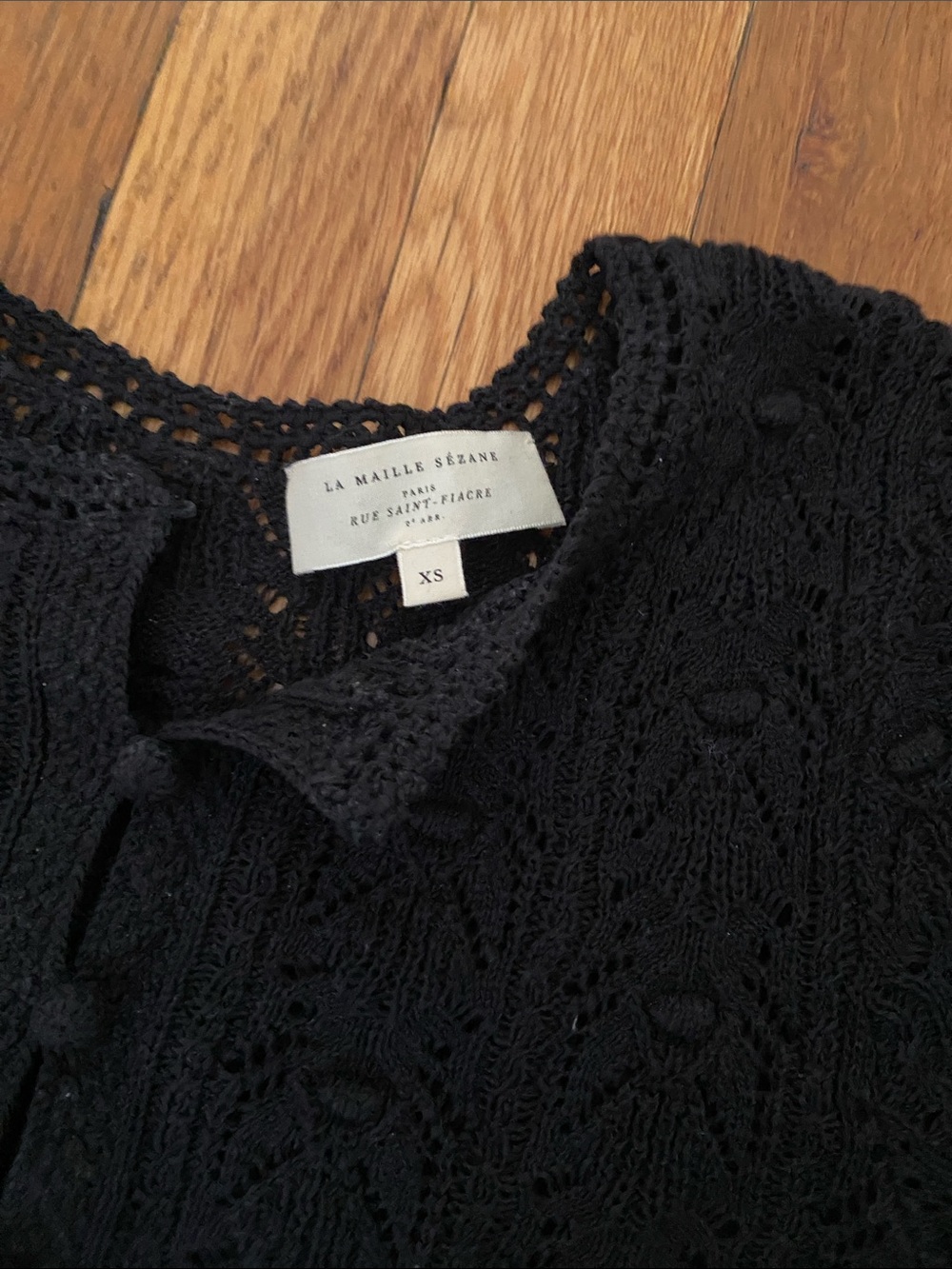 Sezane Black Short-Sleeve Knit Cardigan Sweater - Picture 2 of 3